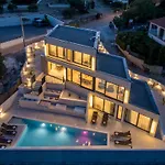 Mar Escape Mit Pool Und Meerblick Kroatien By Interhome Vikendica