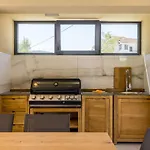 Mar Escape Mit Pool Und Meerblick Kroatien By Interhome