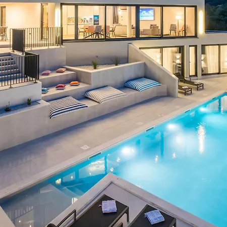 Mar Escape Mit Pool Und Meerblick Kroatien By Interhome Vikendica *